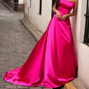 Norita Satin Gown in Fuschia